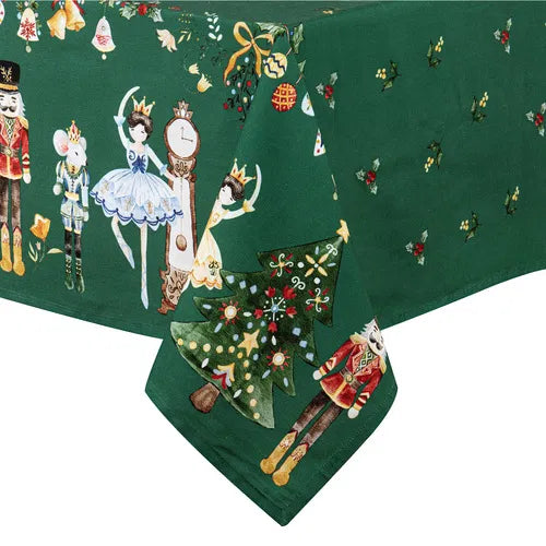 Christmas Wonderland Green 150x230cm Tablecloth 41367